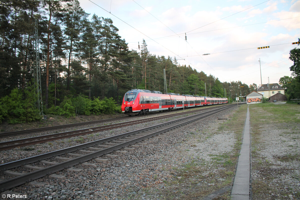 442 242 als S1 39192 Neuenmarkt/Oberpfalz - Bamberg verlässt Ochenbruck. 12.05.24