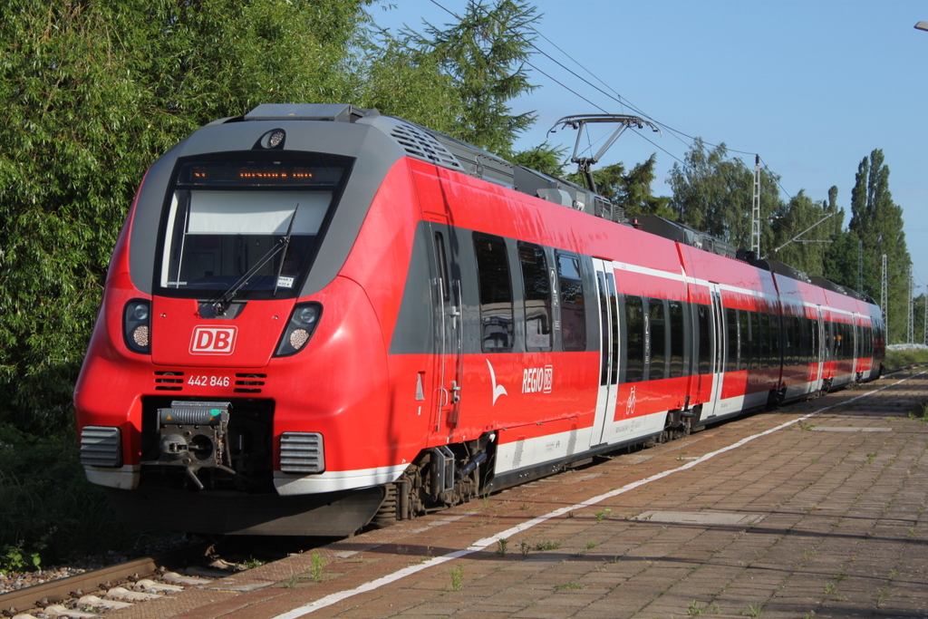 442 846 als S1(Warnemünde-Rostock)bei der Einfahrt im Haltepunkt Rostock-Holbeinplatz.16.06.2017