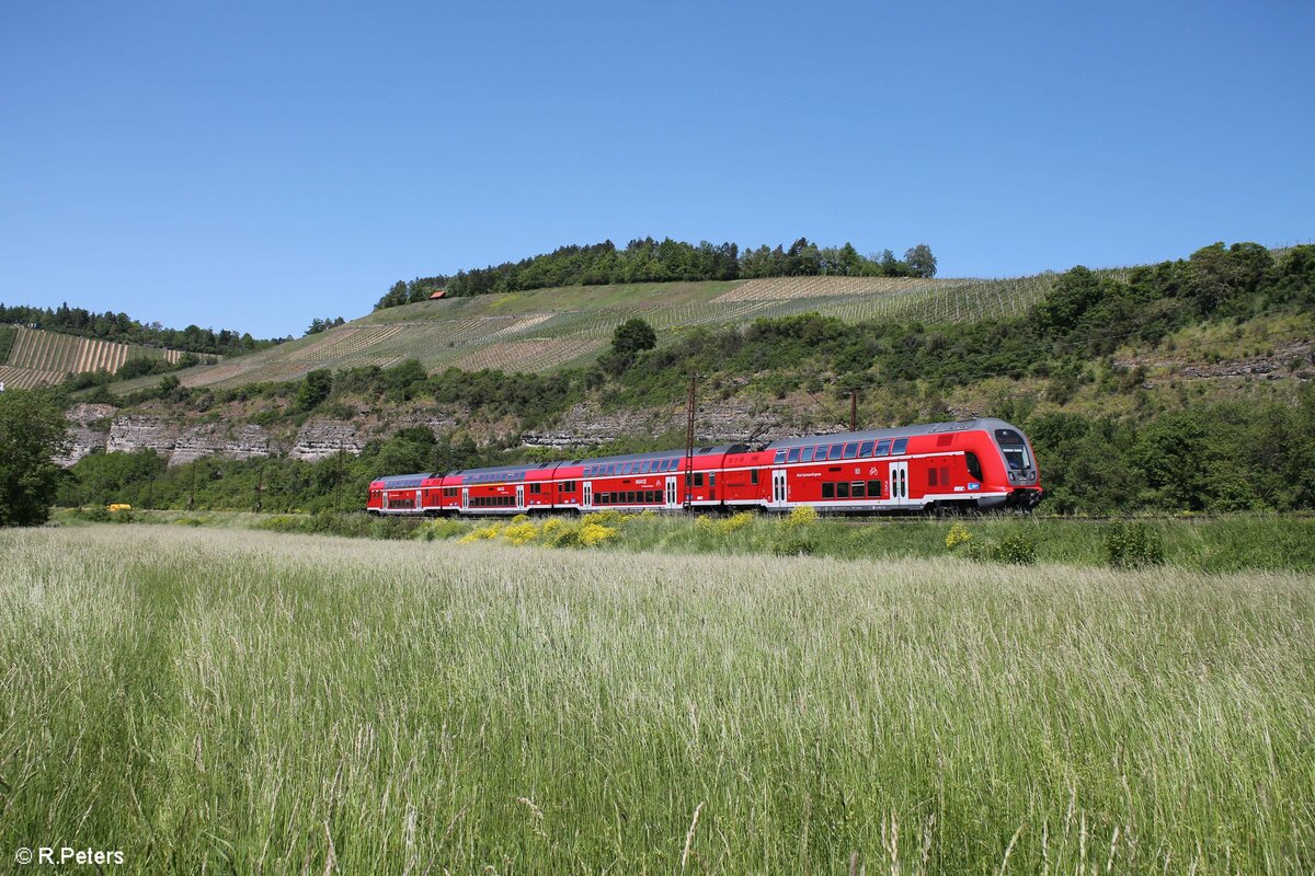 445 054-0 als RE55 RE 4618 Bamberg - Frankfurt/Main bei Himmelstadt. 02.06.21