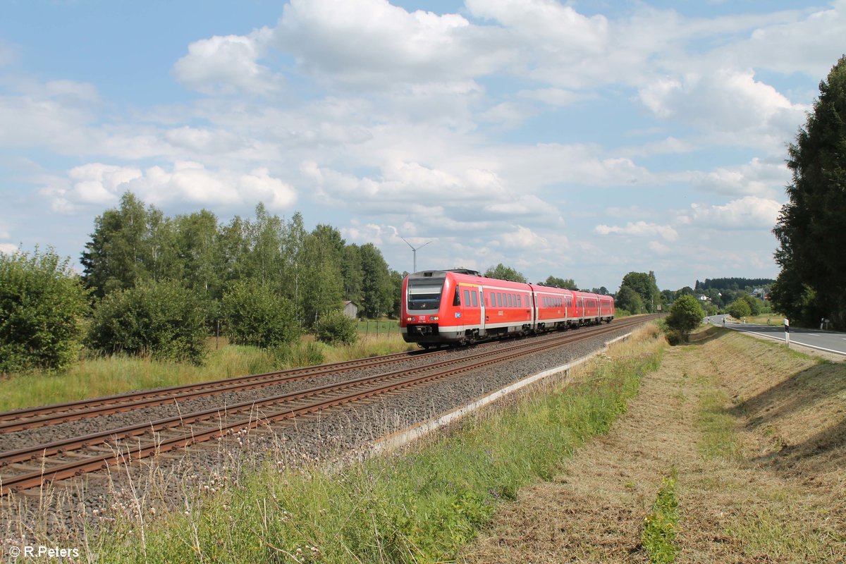 612 166 und ein Schwester Triebwagen als RE nach Hof bei Großwendern. 21.07.17