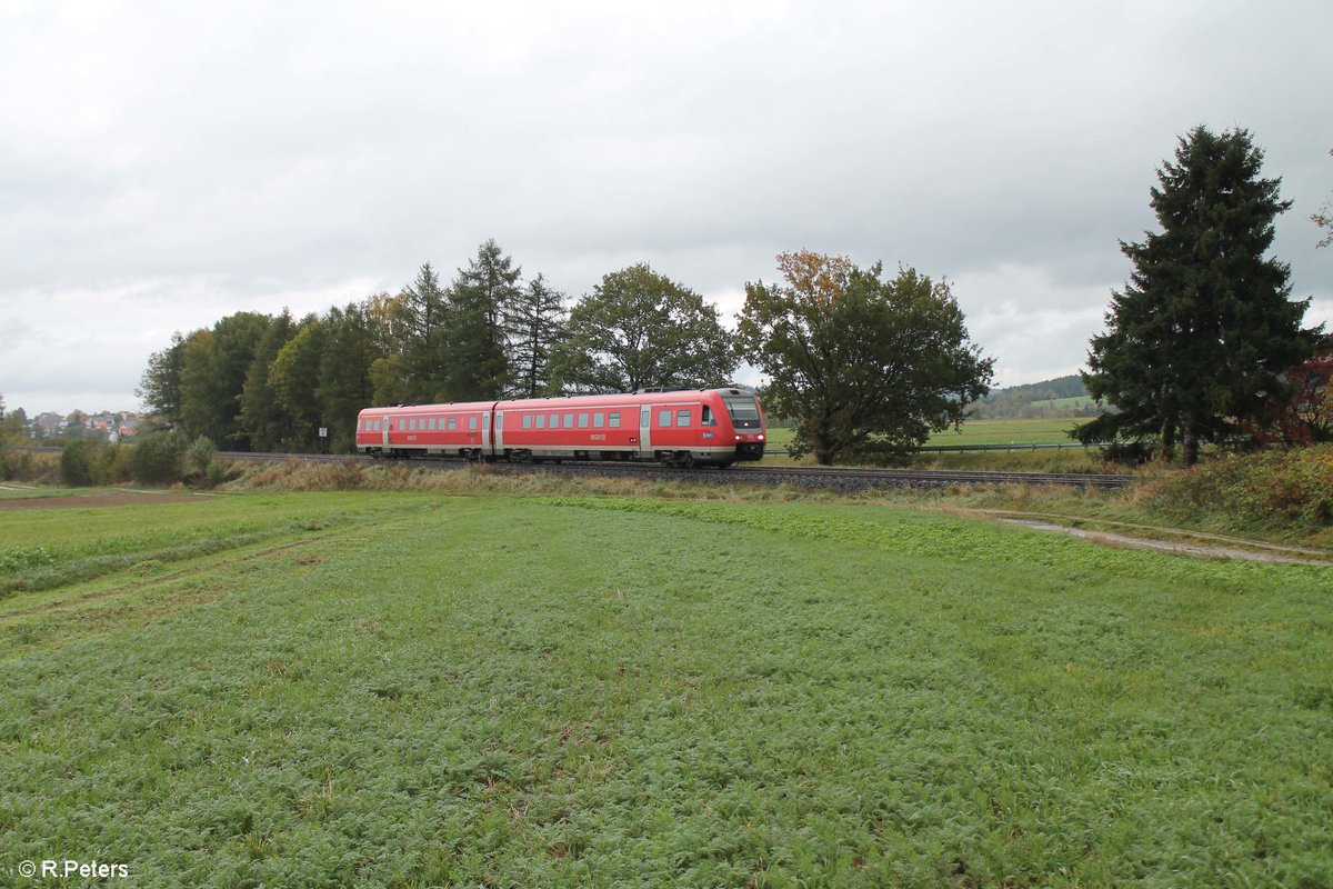 612 597 als RE 5284 Cheb - Nürnberg bei Waldershof. 08.10.17