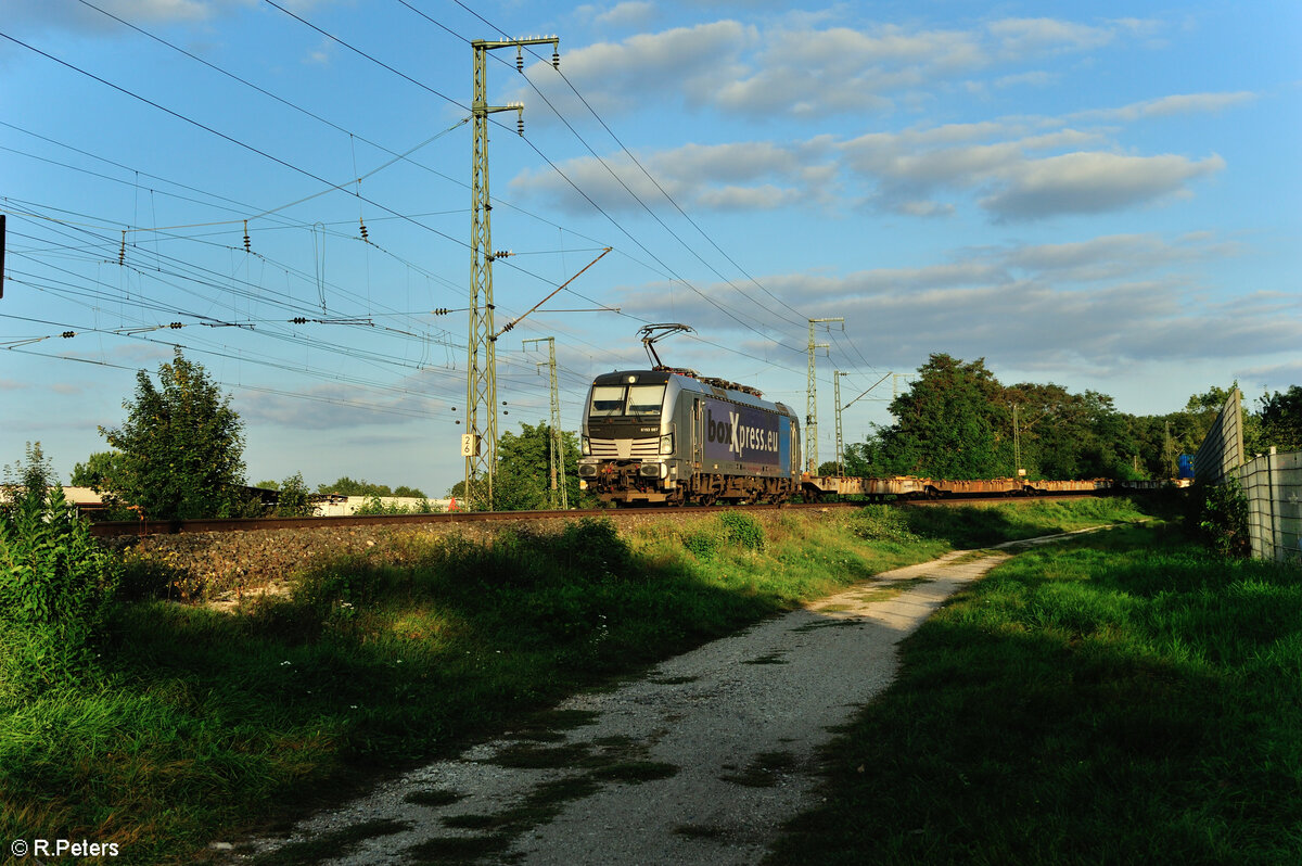 6193 097 mit einem einem Containerzug Nürnberg Hohe Marta. 26.09.23