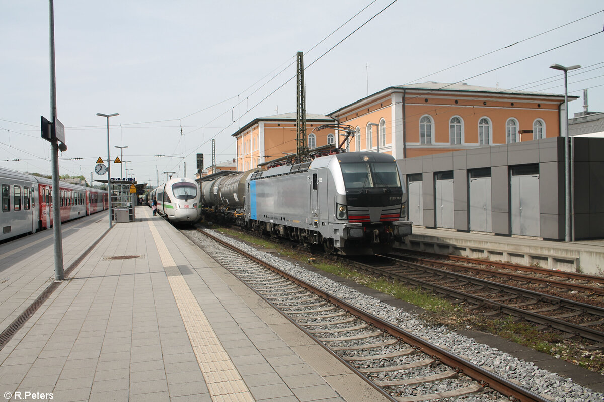 6193 113-5 durch fährt Passau HBF mit einem Kesselzug in Richtung Österreich. 14.04.24