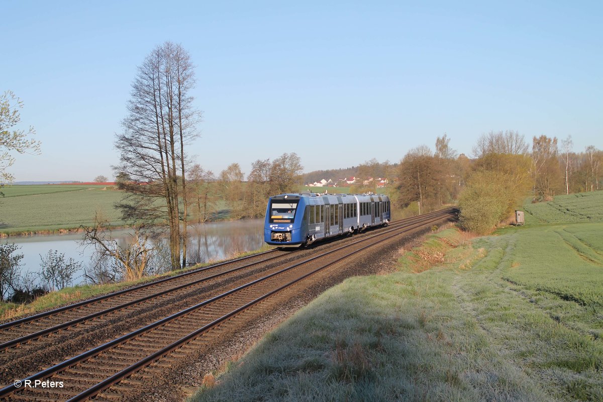 622 409 als OPB797 Regensburg - Marktredwitz bei Letten. 21.04.16