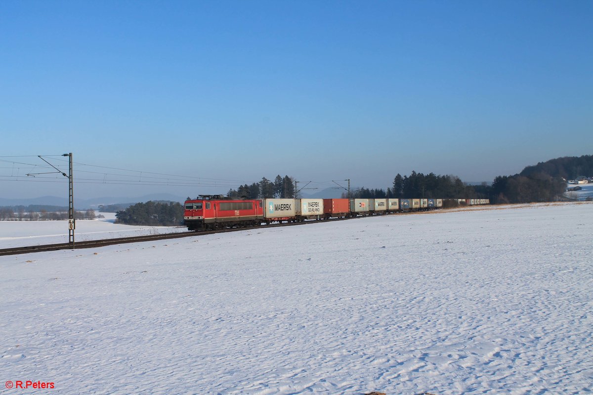 705 alis 155 196 zieht ein Containerzug von Regensburg nach Magdeburg bei Seubersdorf. 21.01.17