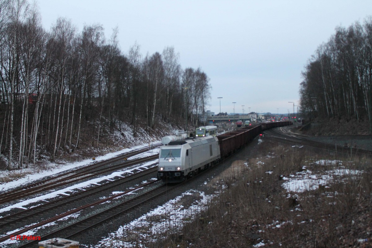 76 111 verlässt Marktredwitz mit dem Könitzer Schrott nach Cheb. 04.03.16