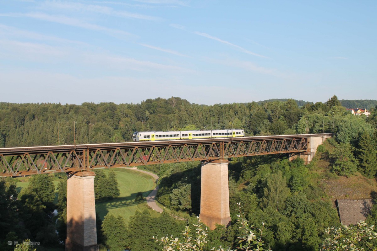 Ag84405 Neumarkt/Oberpfalz - Plattling auf dem Viadukt Beratzhausen. 23.07.14