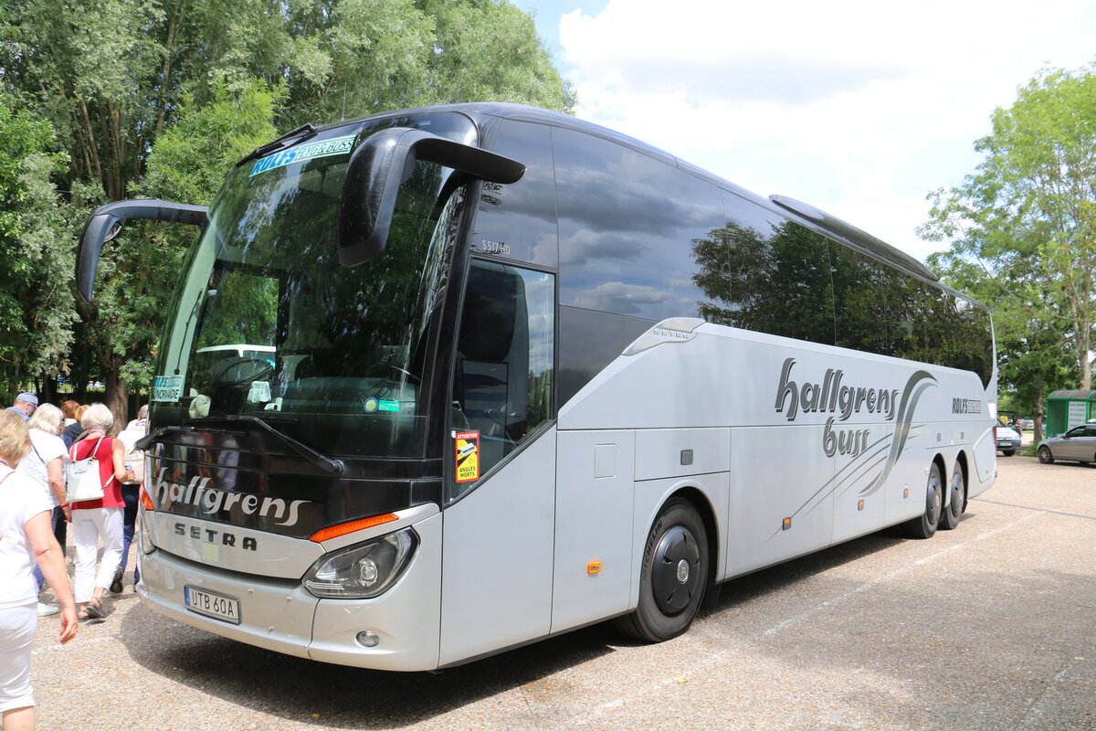 Aus Schweden: Hallgrens, Ulricehamn - UTB 60A - Setra S 517 HD am 20. Juli 2023 in Giverny (Aufnahme: Martin Beyer)