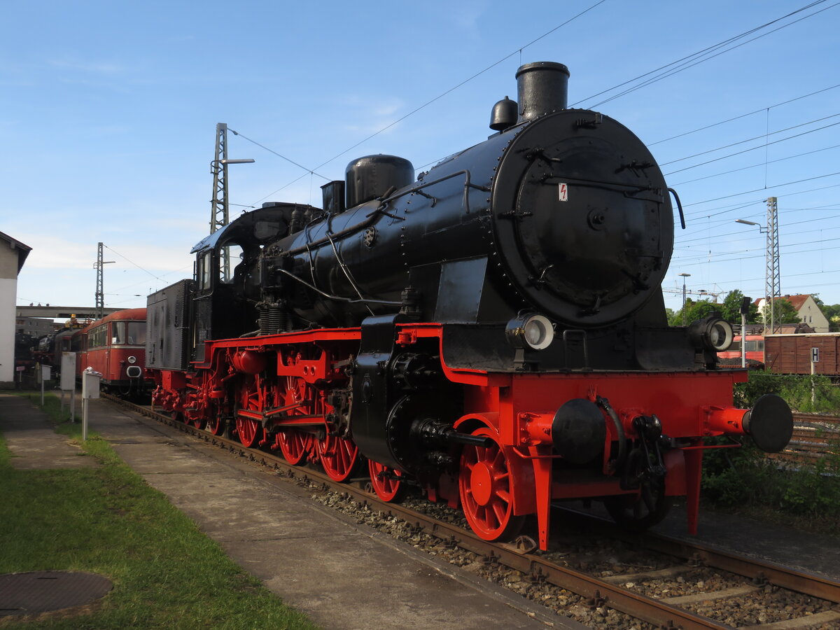 BR 38 3180 steht im Eisenbahnmuseum N�rdlingen. 30.Mai 2025