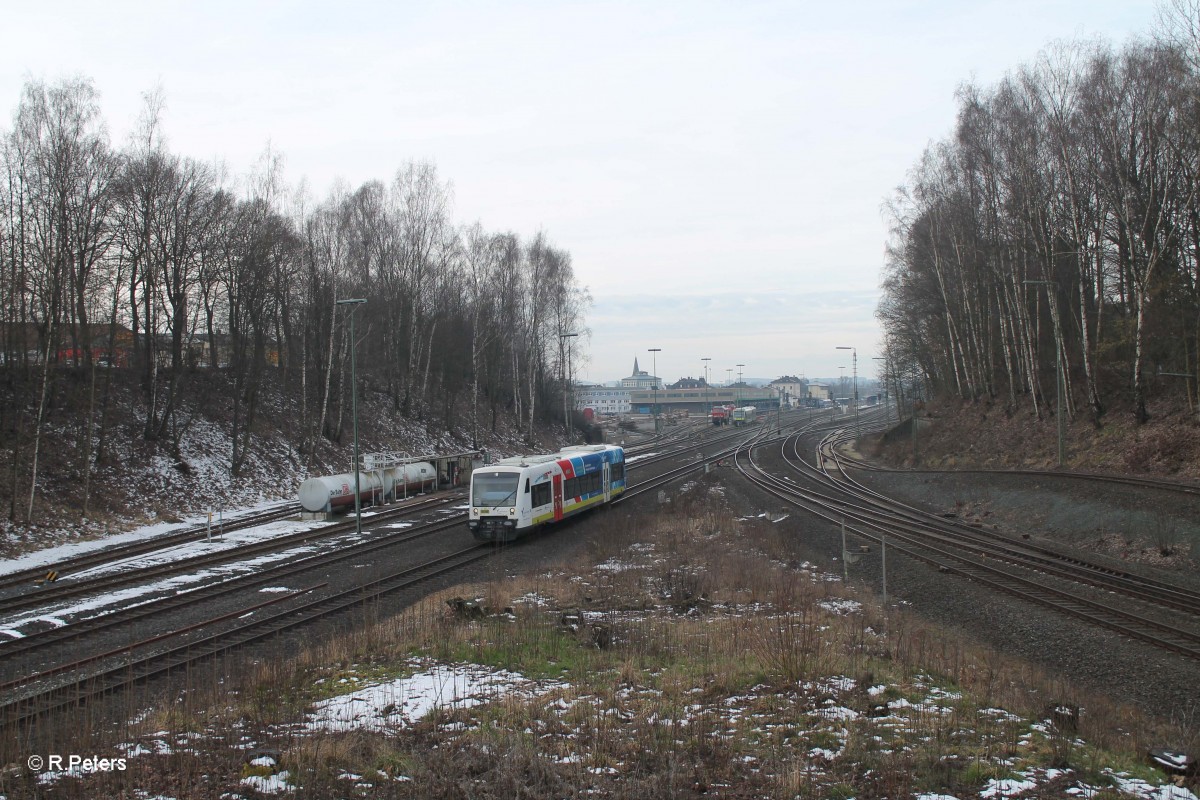 Der Oberpfalzbahn  Agilis  VT650 703 auf dem Weg nach Hof als OPB 20874 beim verlassen von Marktredwitz. 05.03.16