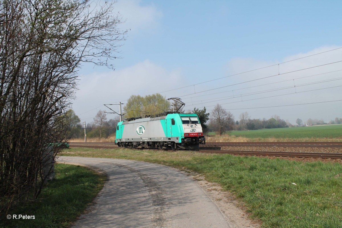 E186 242-4 kommt Lz aus Dresden nach Leipzig bei Borsdorf. 29.03.14