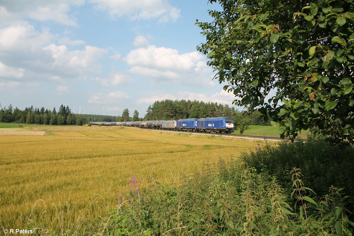 ER20 001 und ER20 015 ziehen ein Kesselzug Elbtal Umleiter von hof nach Cheb bei Marktleuthen. 22.07.21