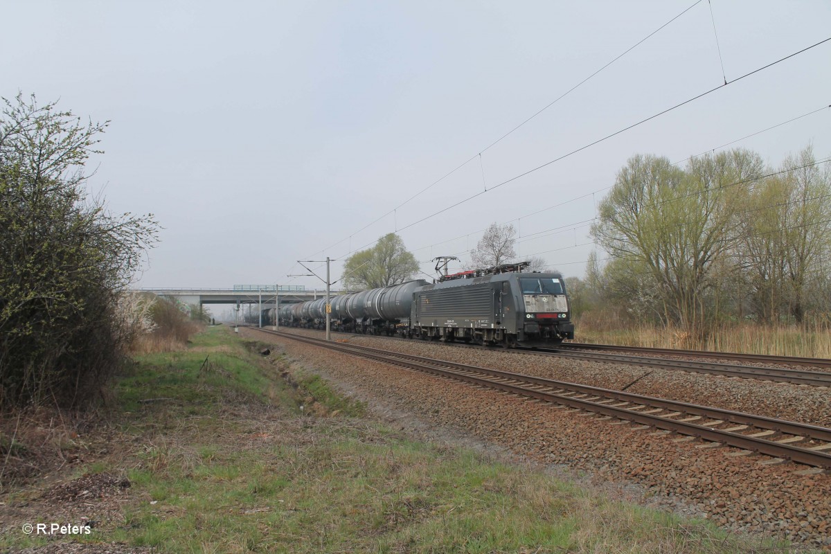 ES 64 F4 155 mit einem Kesselzug bei Borsdorf bei Leipzig. 29.03.14