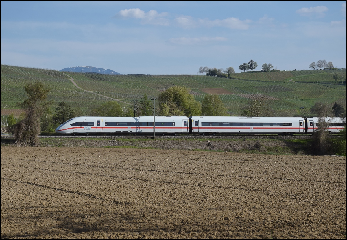 ICE 4 9007 bei Scherzingen. April 2021.