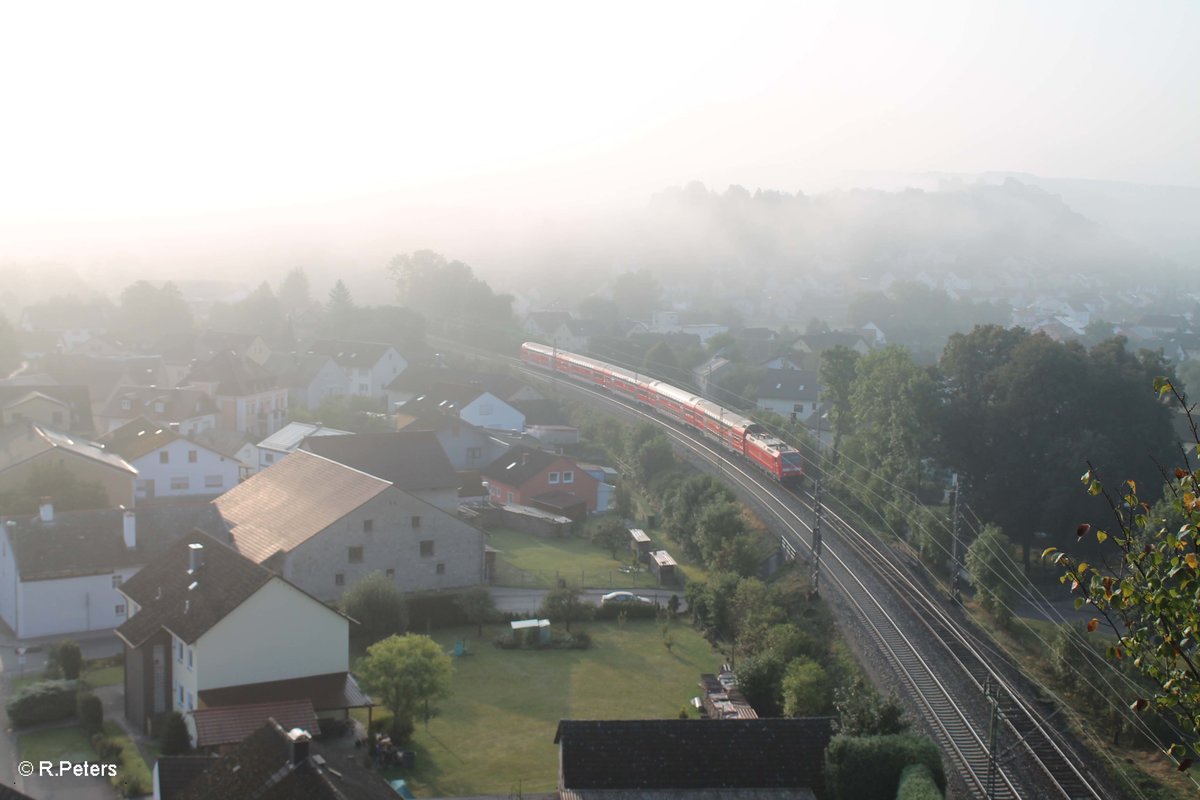 Nachschuss auf eine 146iger die ein RE nach Ingolstadt/München in Dollnstein. 24.09.16