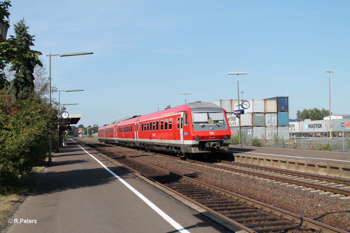 Nachschuss auf 610 509 als RE3696 Regensburg - Hof in Wiesau. 07.09.13