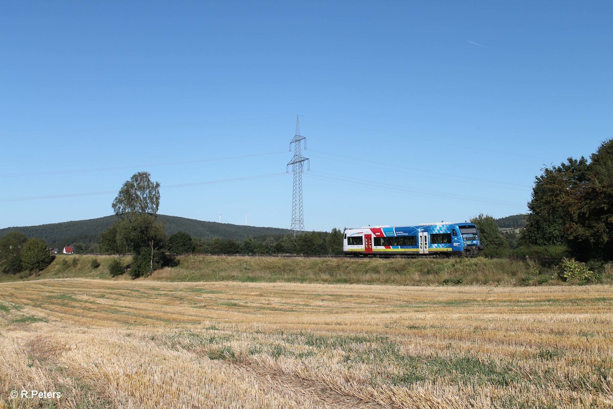 Nachschuss auf VT650 703 als OPB 20882 nach Hof via Cheb und As bei Seuen. 31.08.16