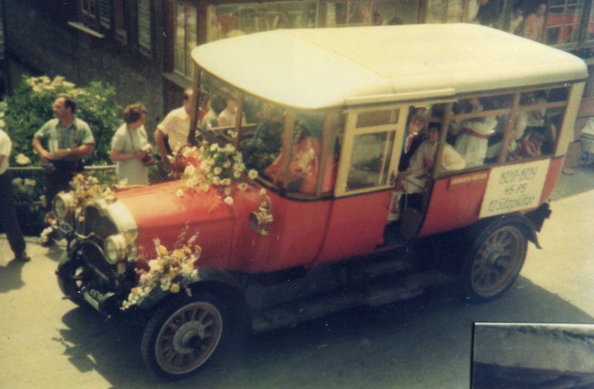 (O 00) - Aus dem Archiv: Dillier, Sarnen - BE 300'143 - Saurer/Saurer am 23. Juli 1972 in Adelboden, Mhleport