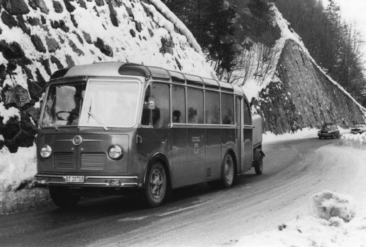 (R 26) - Aus dem Archiv: AFA Adelboden - Nr. 8/BE 26'708 - FBW/R&J um 1969 in Achseten, Ladholz