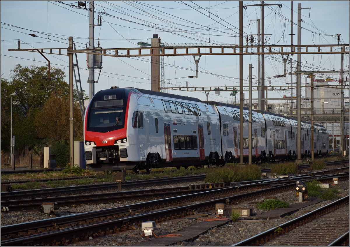 RABe 512 056 in Pratteln. August 2026.