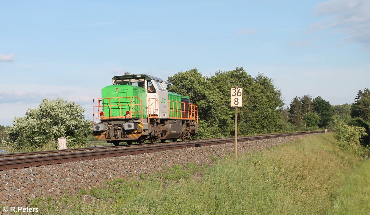 V1700.01 solo bei Oberteich in Richtung Hof. 21.06.20