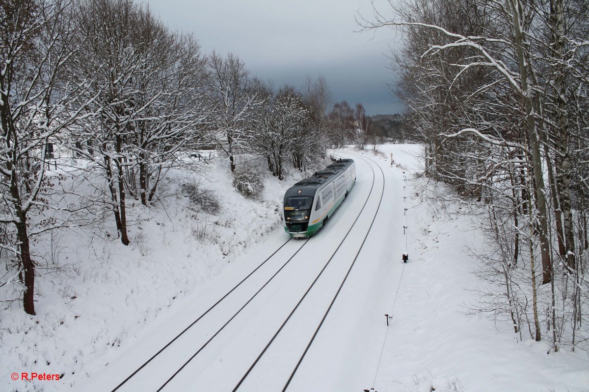 VT11 verlässt Reuth bei Erbendorf als OPB74267 Marktredwitz - Regensburg. 01.02.15