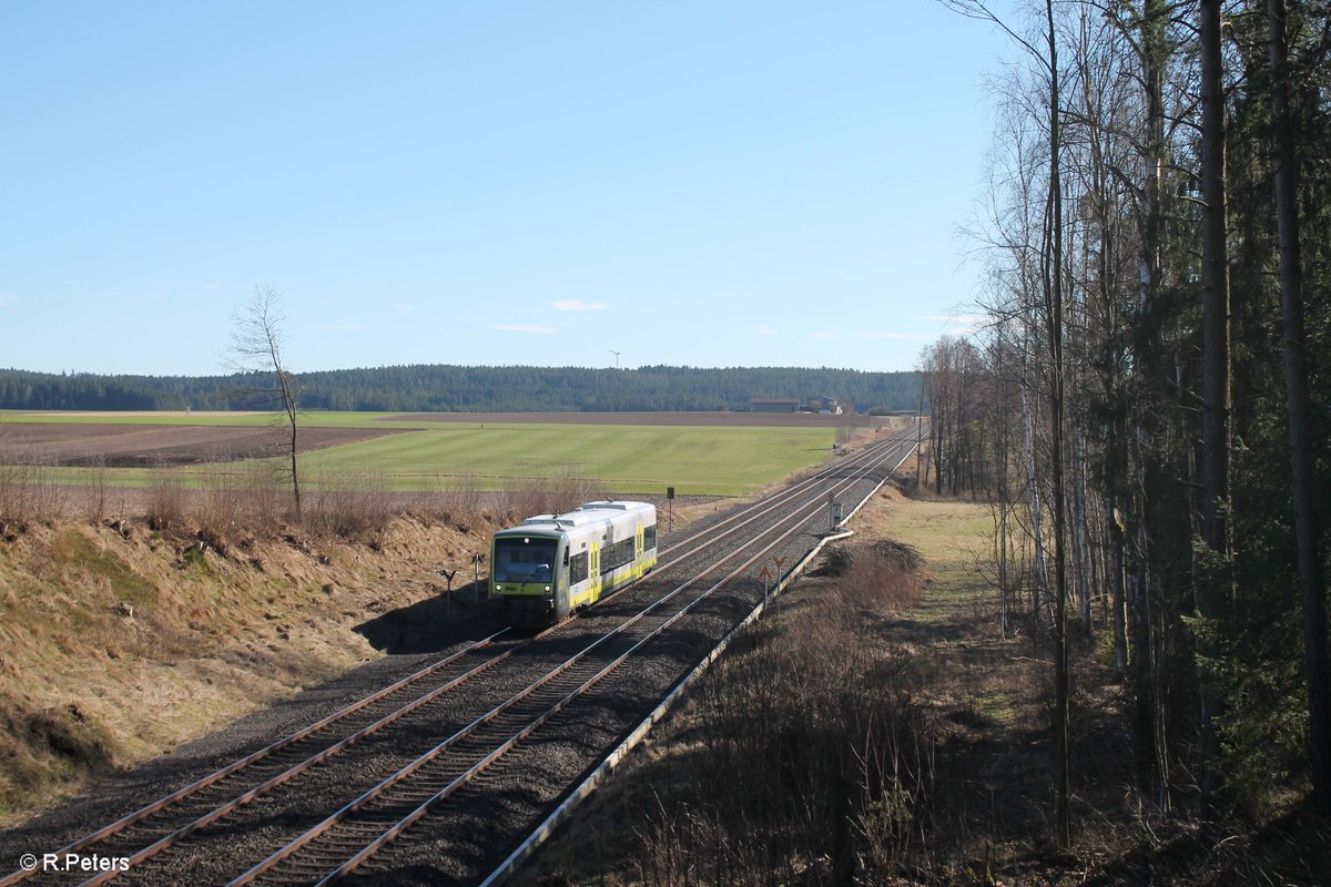 VT650 721 als ag84675 Marktredwitz - Bad Steben kurz vor Marktleuthen. 27.03.17