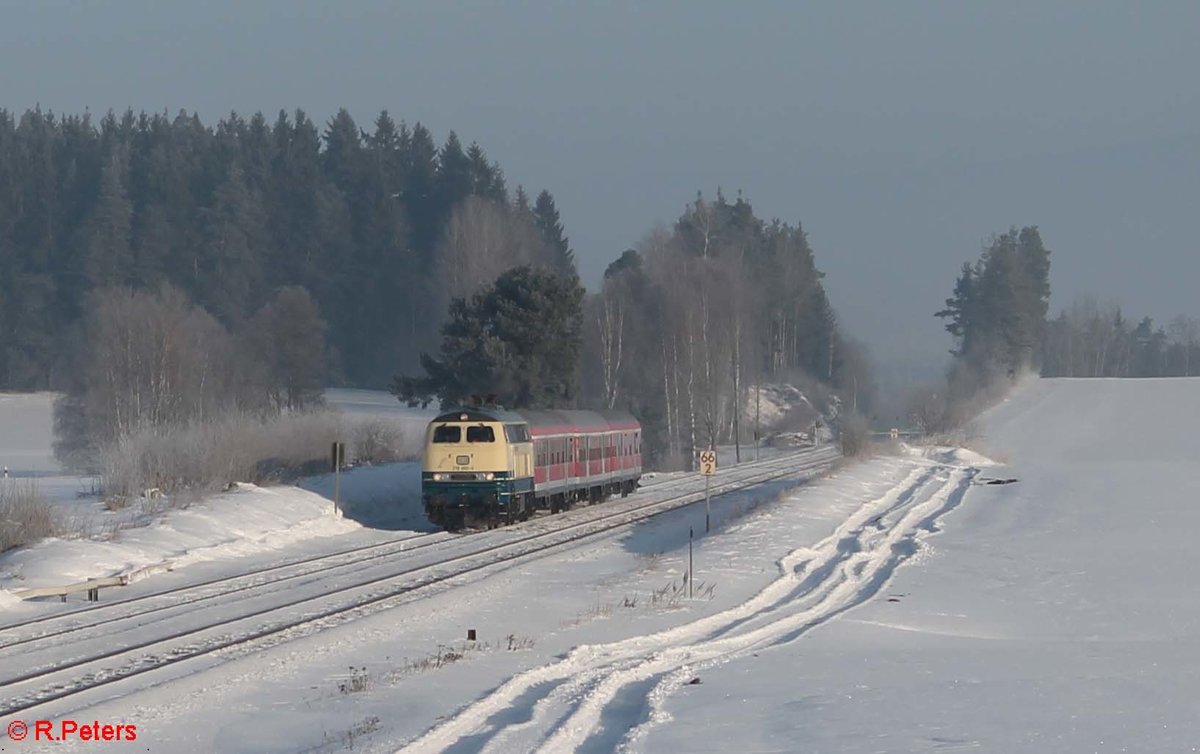 Westfrankenbahn  Conny  218 460-4 zieht den Fussball Sonderzug 39502 Hof - Nürnberg von den Dynamo Dresden-Fans bei Neudes in Richtung Marktredwitz. 29.01.17