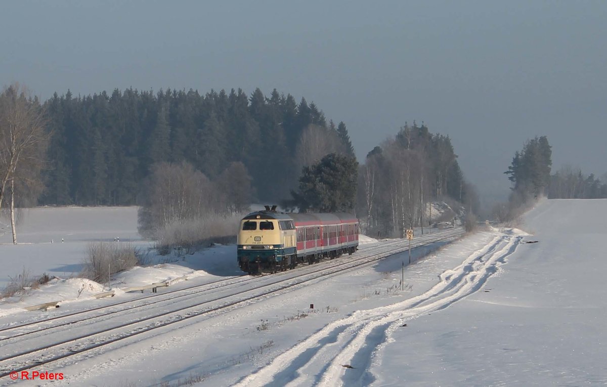 Westfrankenbahn  Conny  218 460-4 zieht den Fussball Sonderzug 39502 Hof - Nürnberg von den Dynamo Dresden-Fans bei Neudes in Richtung Marktredwitz. 29.01.17