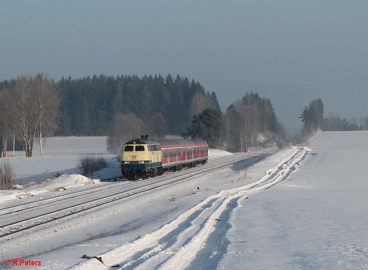 Westfrankenbahn  Conny  218 460-4 zieht den Fussball Sonderzug 39502 Hof - Nürnberg von den Dynamo Dresden-Fans bei Neudes in Richtung Marktredwitz. 29.01.17