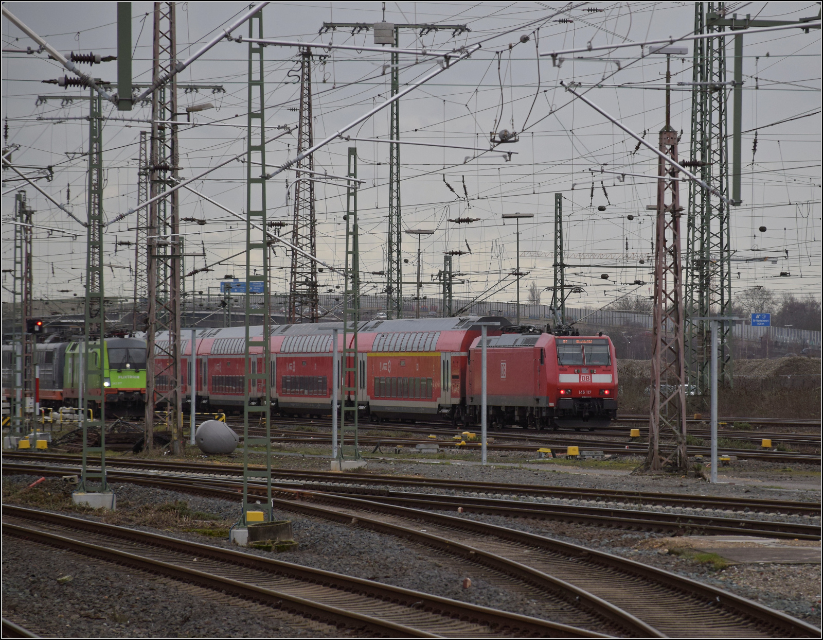 146 117 verlässt Duisburg. Februar 2026.