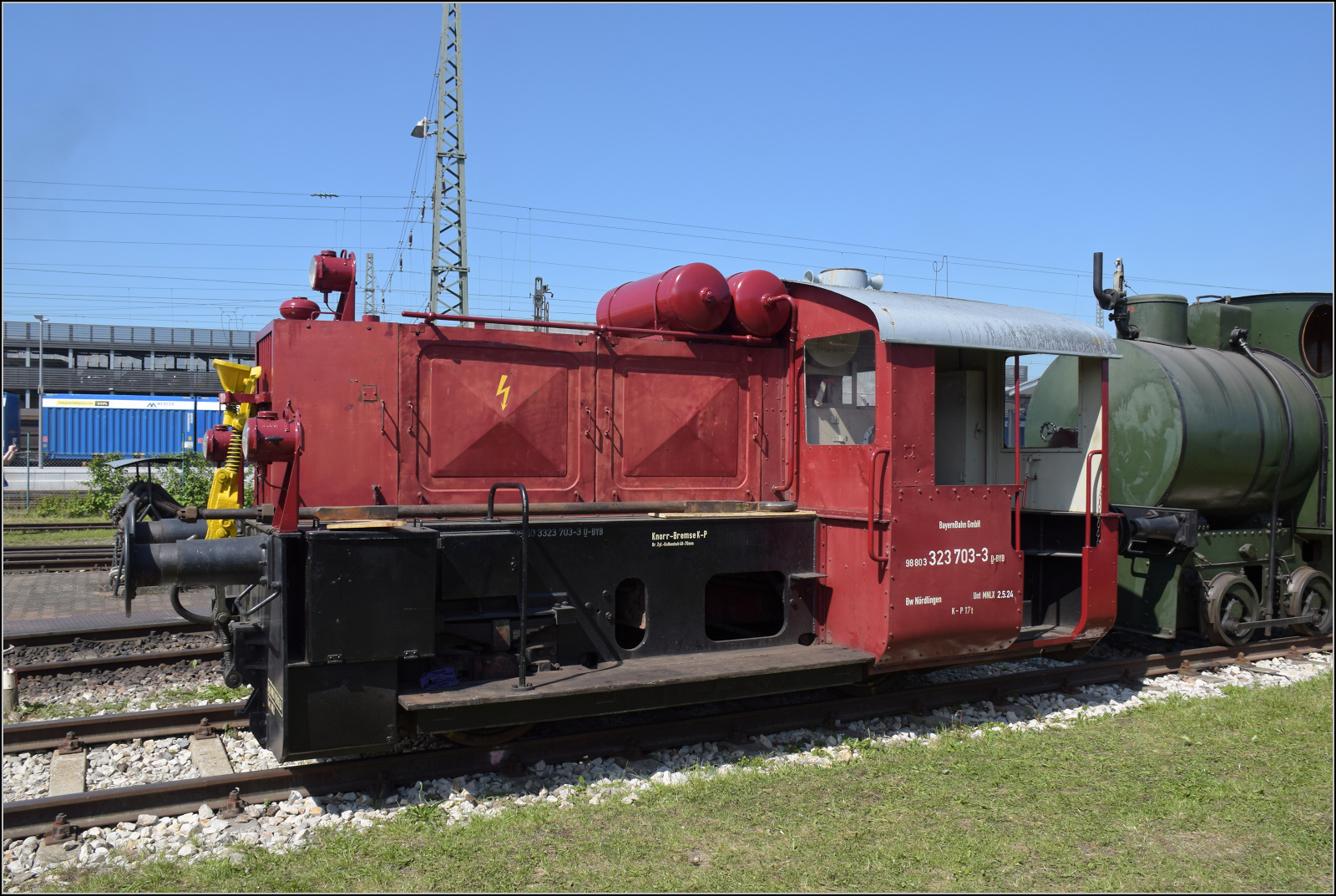 175 Jahre Eisenbahn in Nrdlingen / 55 Jahre Bayrisches Eisenbahnmuseum.

Kf II 323 . Mai 2024.