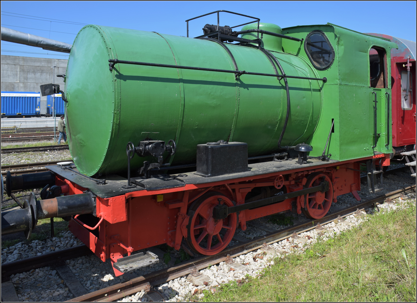 175 Jahre Eisenbahn in Nördlingen / 55 Jahre Bayrisches Eisenbahnmuseum.

Dampfspeicherlok Nr. 5 wurde von Hohenzollern im Jahr 1918 geliefert. Mai 2024.