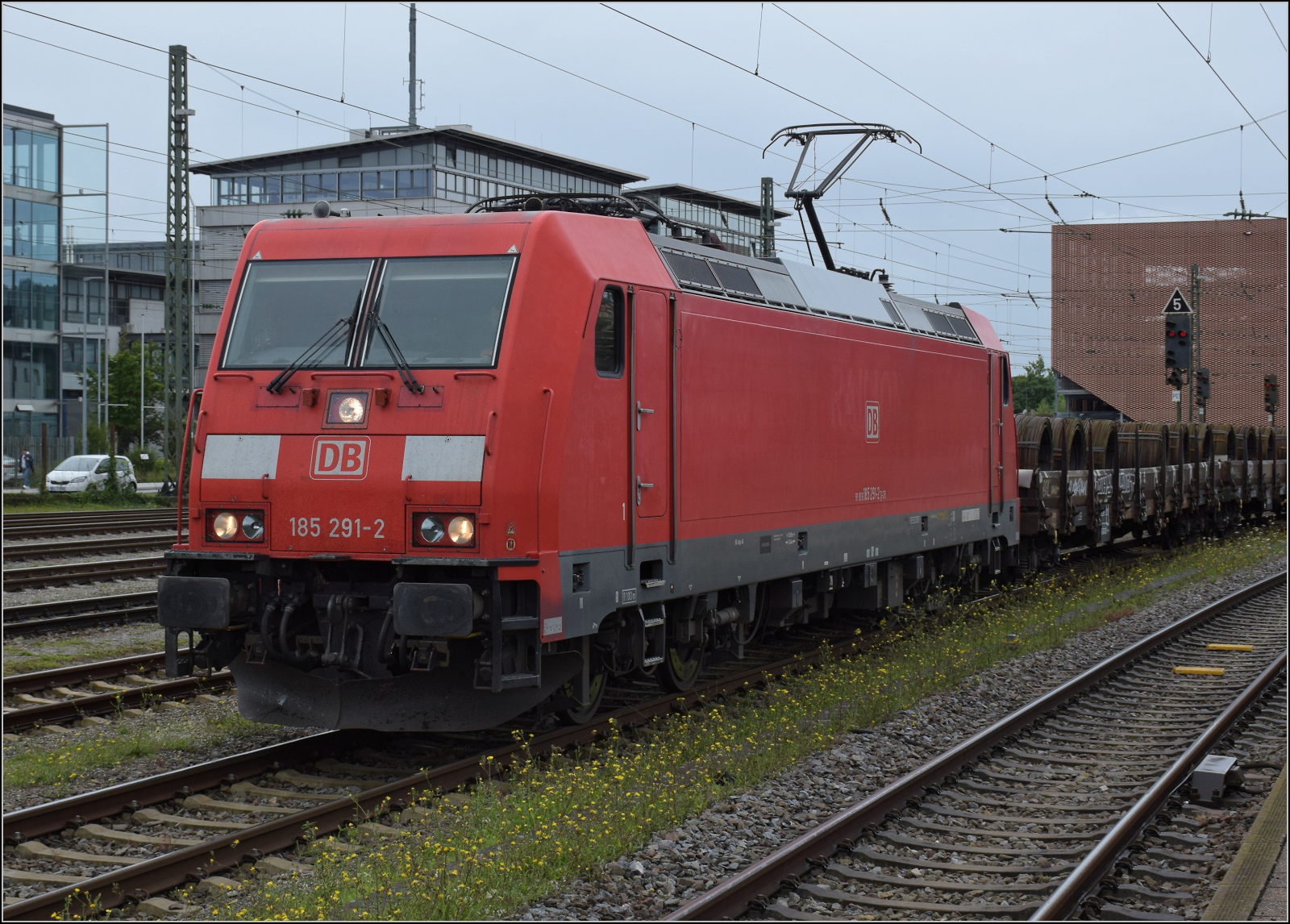 185 291 in Singen. Juli 2025.