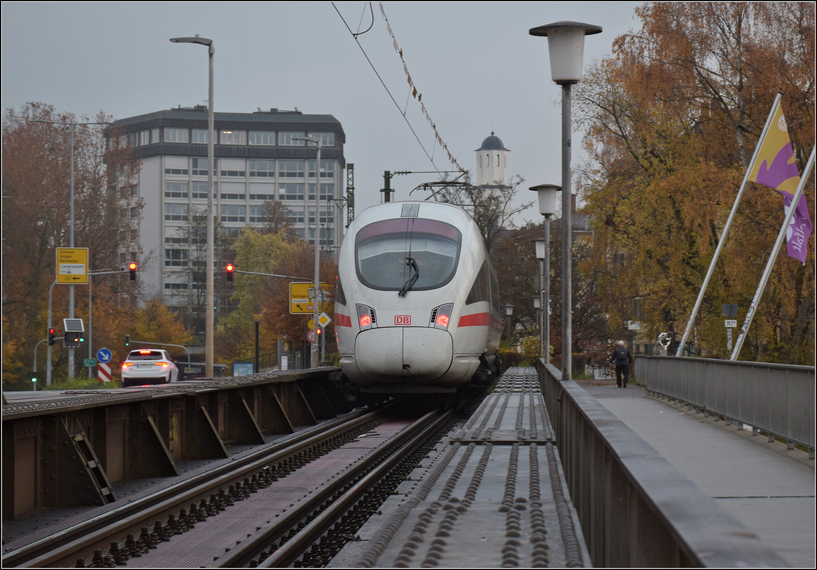 411 070  Penzlau  bestreitet heute die letzte planmäßige Fahrt eines ICE-T von Konstanz aus. Konstanz, November 2025.