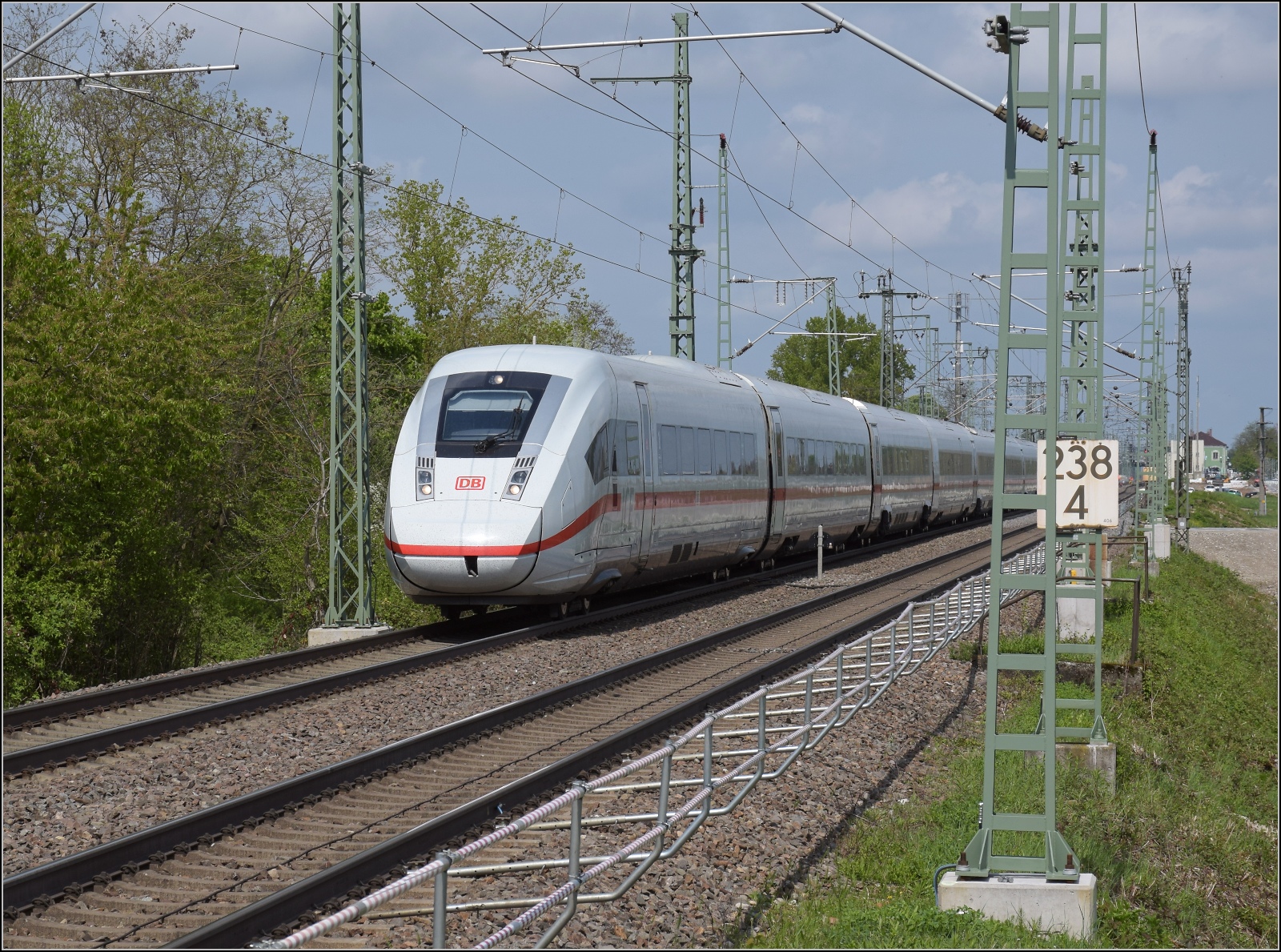 412 001 bei Müllheim. April 2022.