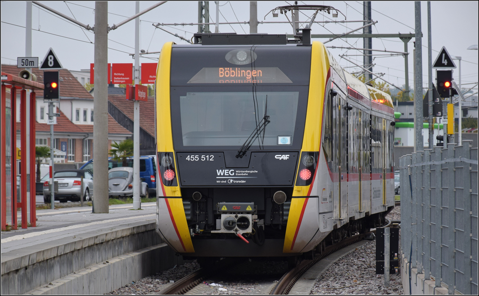 455 012 in Holzgerlingen. Oktober 2026.