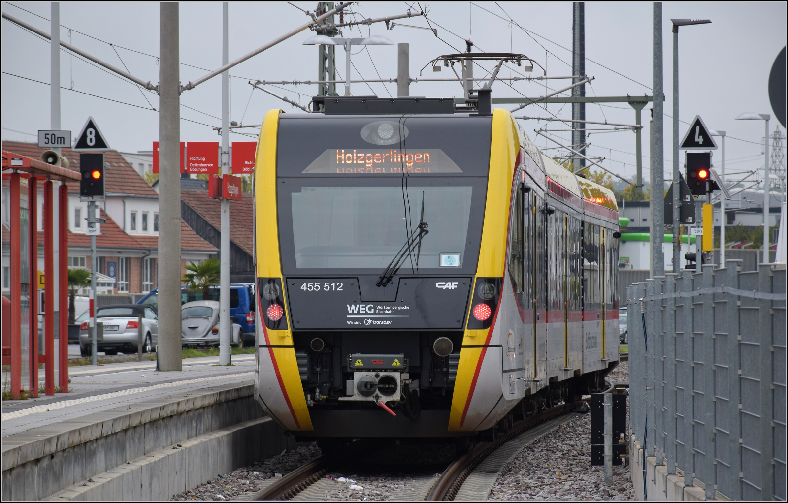 455 012 in Holzgerlingen. Oktober 2026.