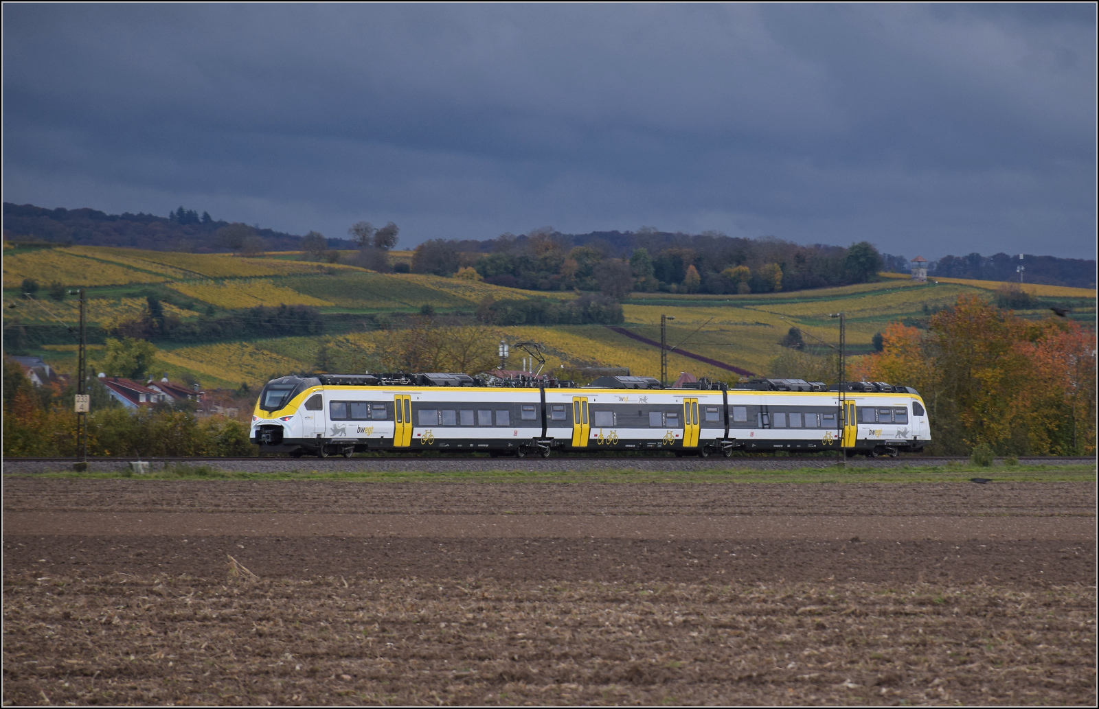 463 082 bei Hügelheim. Oktober 2025.