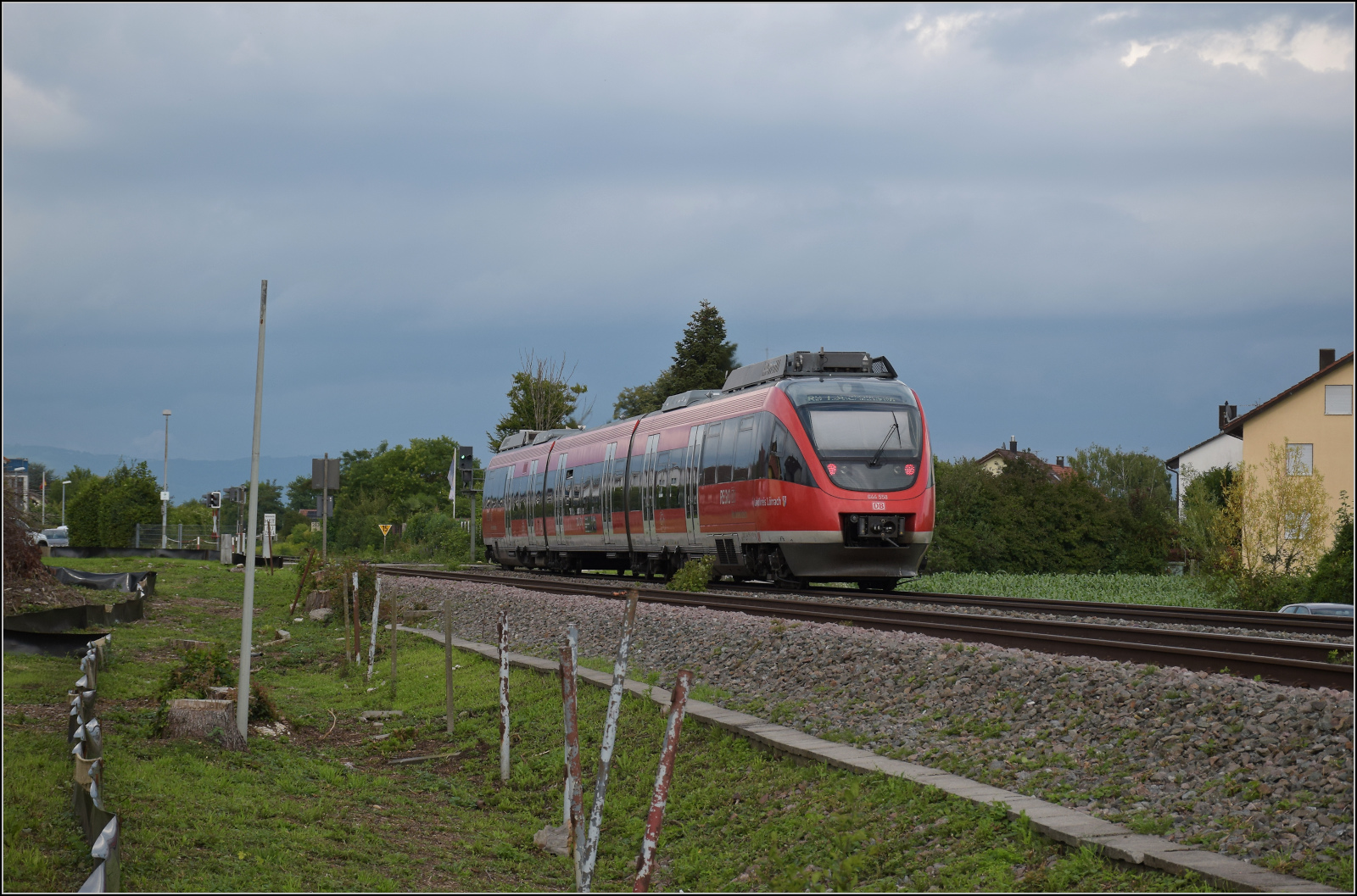 644 058 am künftigen Haltepunkt Warmbach. Juli 2025. 