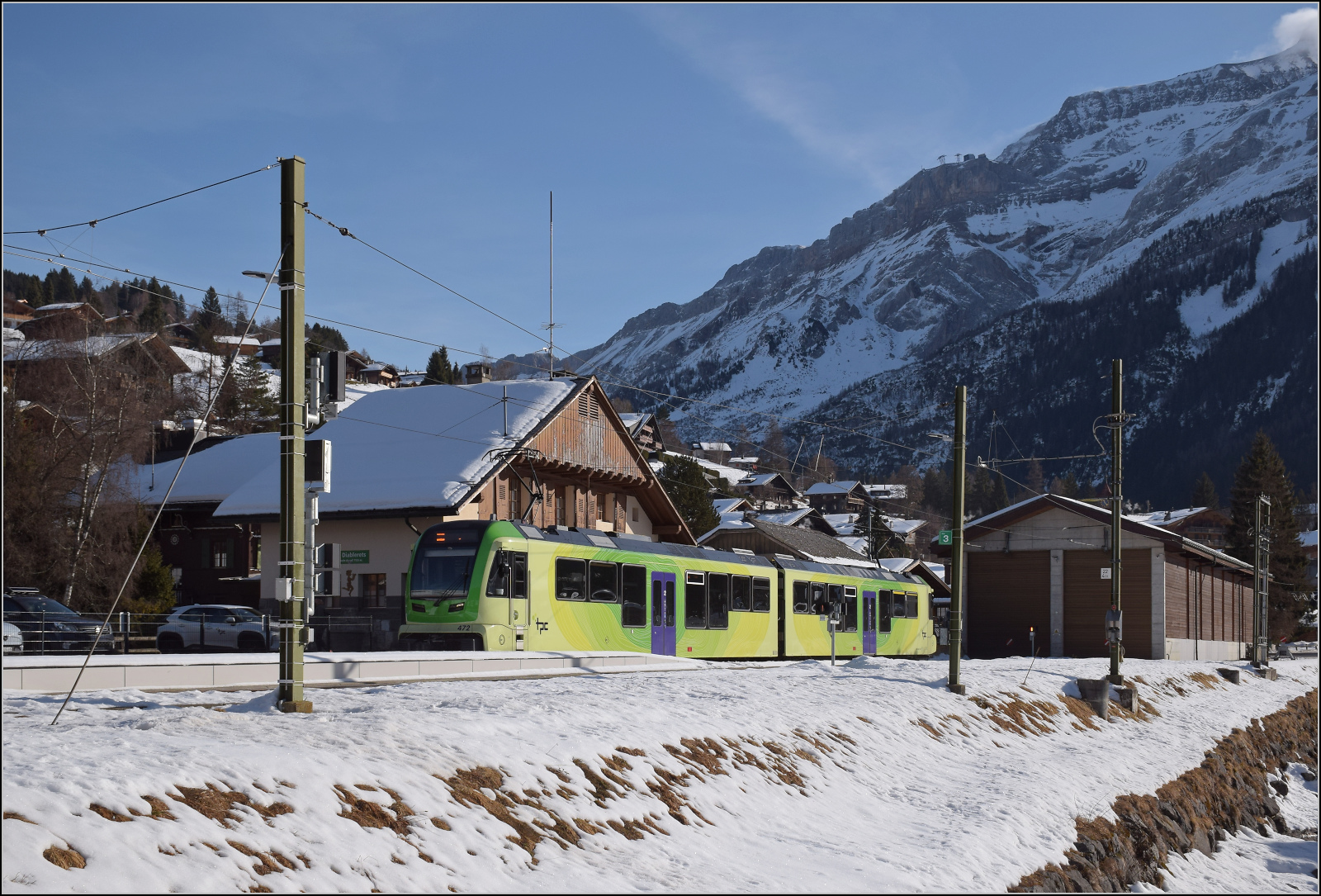 ABe 4/8 472 der ASD am Streckenende in Les Diablerets. Januar 2026.