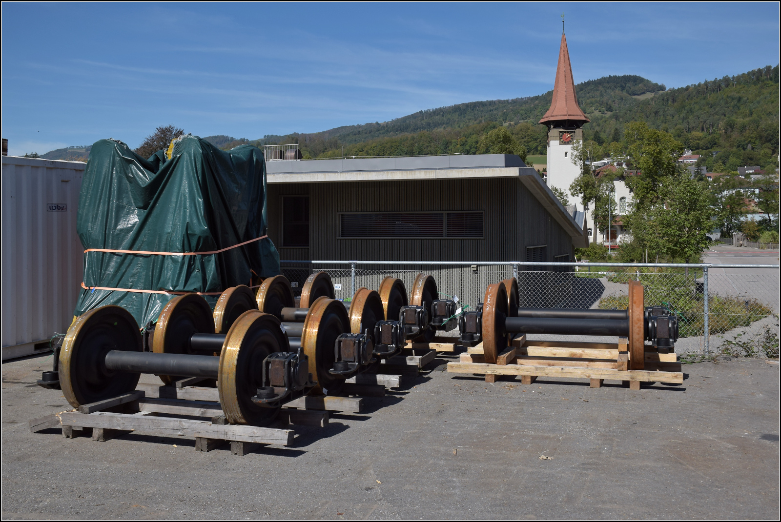 Achsen des Typs ULT 25 von Josef Mayer f�r VTG Deutschland mit der hohen m�glichen Achslast von 25t in Balsthal. September 2026.