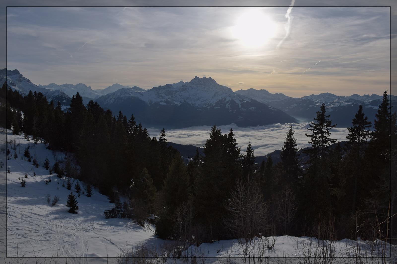 Blick auf das Rhonetal und dahinter auf die Dents de Midi. Boutequins, Januar 2026.