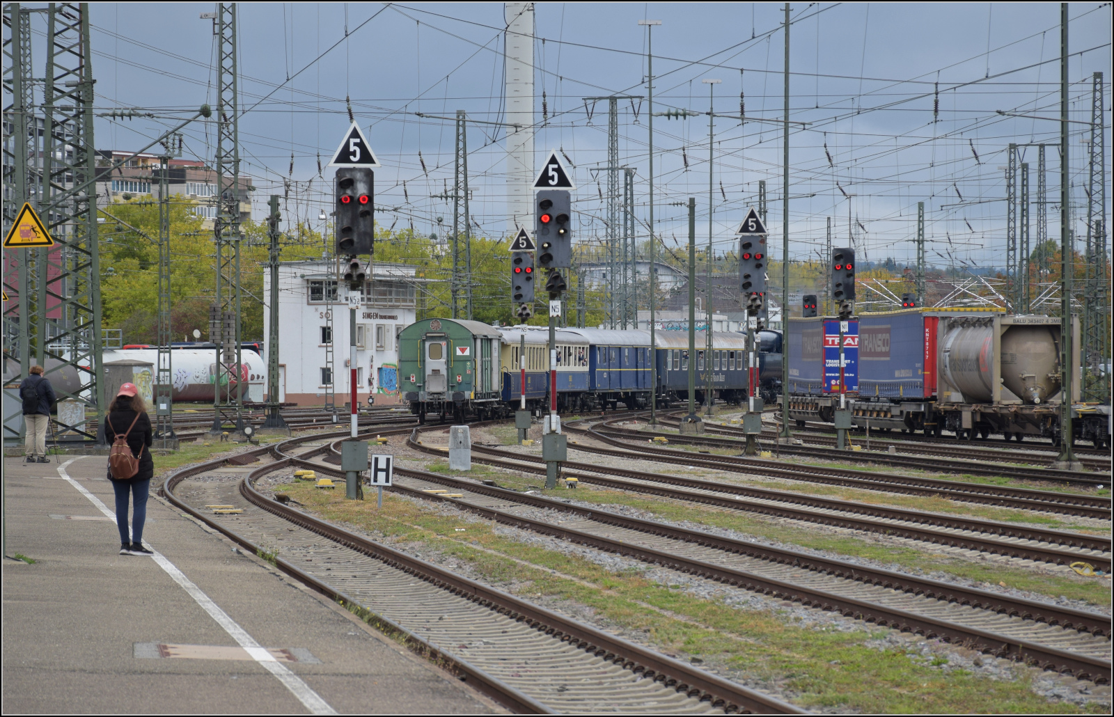 Der Museumszug von SEHR&RS verl�sst Singen in Richtung Schweizerb�hnle. Oktober 2026.