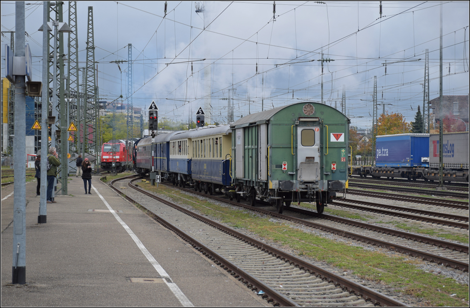 Der Museumszug von SEHR&RS verl�sst Singen in Richtung Schweizerb�hnle. Oktober 2026.
