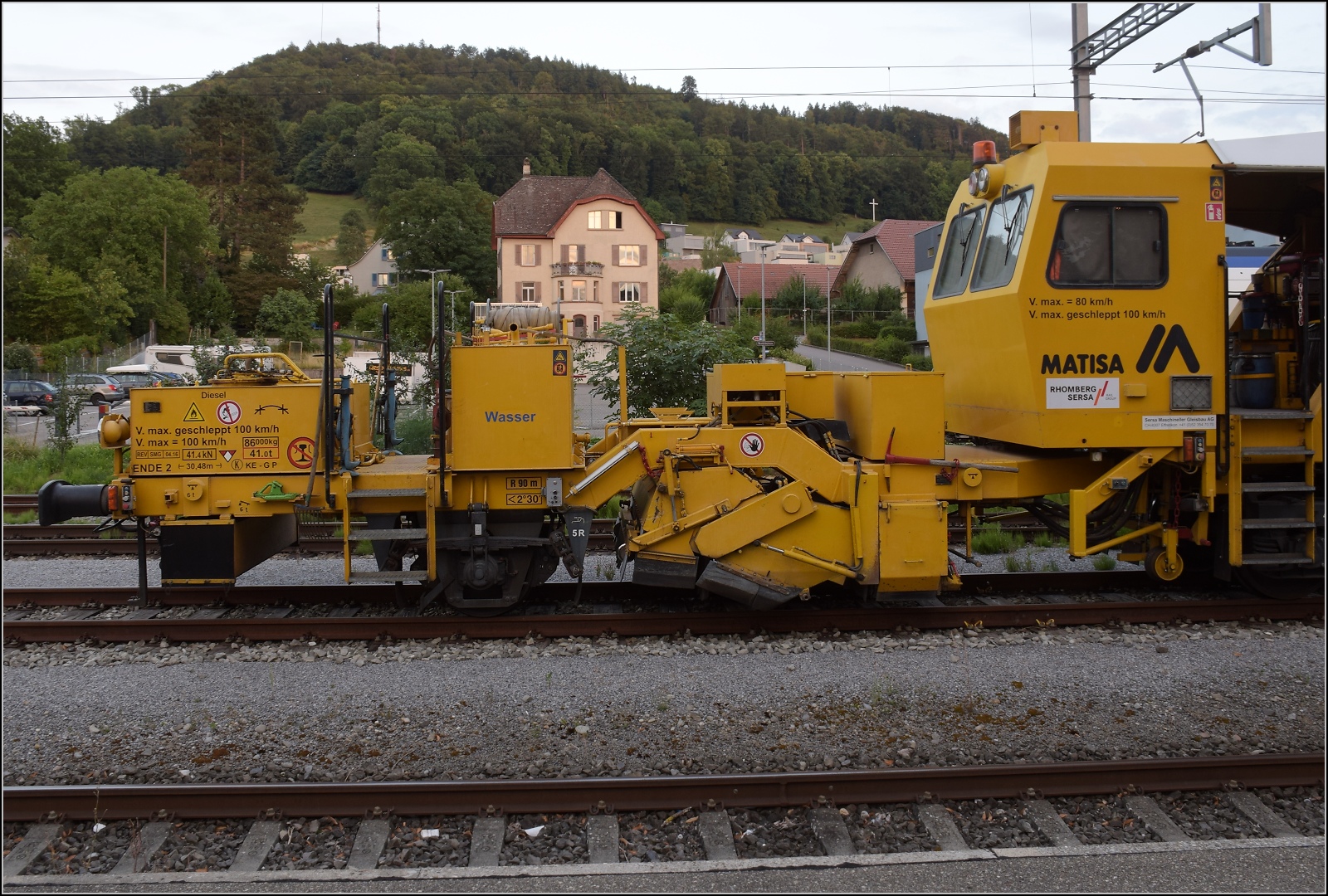 Einachsanhänger der Stopfmaschine 'Palas' CH-SMG 80 85 95 81 905-9. Laufenburg, Juli 2023.
