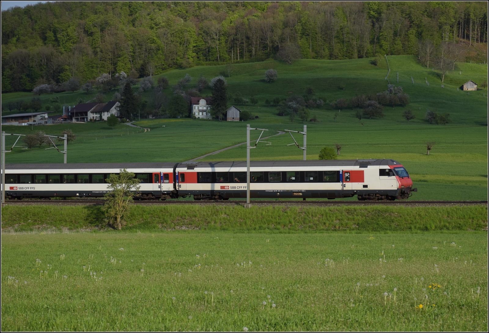 EW IV Steuerwagen von Re 460 004 'Uetliberg'. Bökten, April 2022.