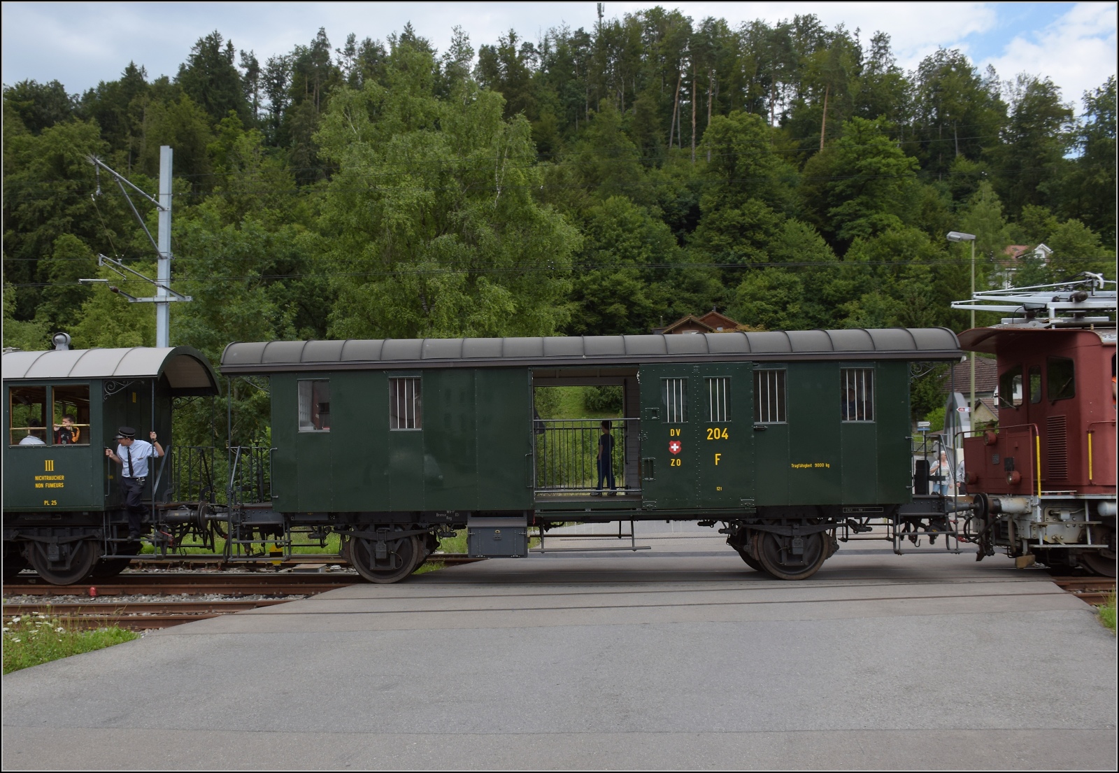 Fahrtag im Zrcher Oberland. Gepckwagen F 204 in Bauma. Juli 2023.