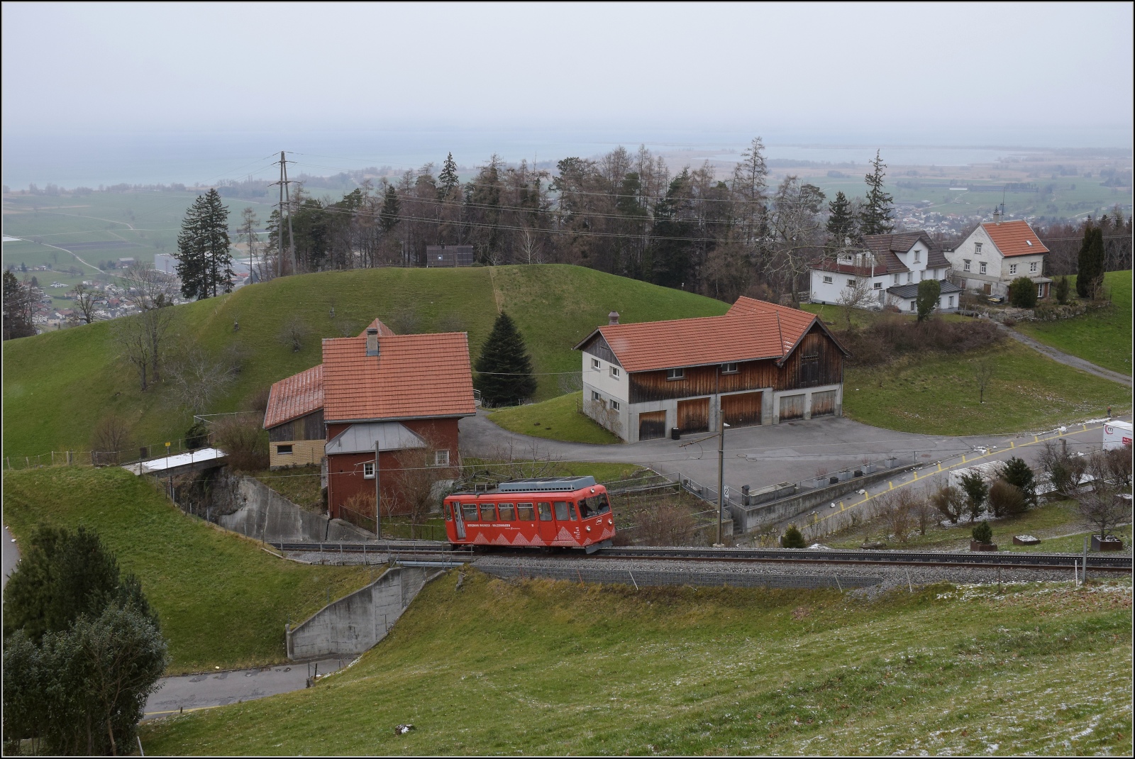 Hommage an die S26.

BDeh 1/2 1 'Liseli' in Walzenhausen. Februar 2023.