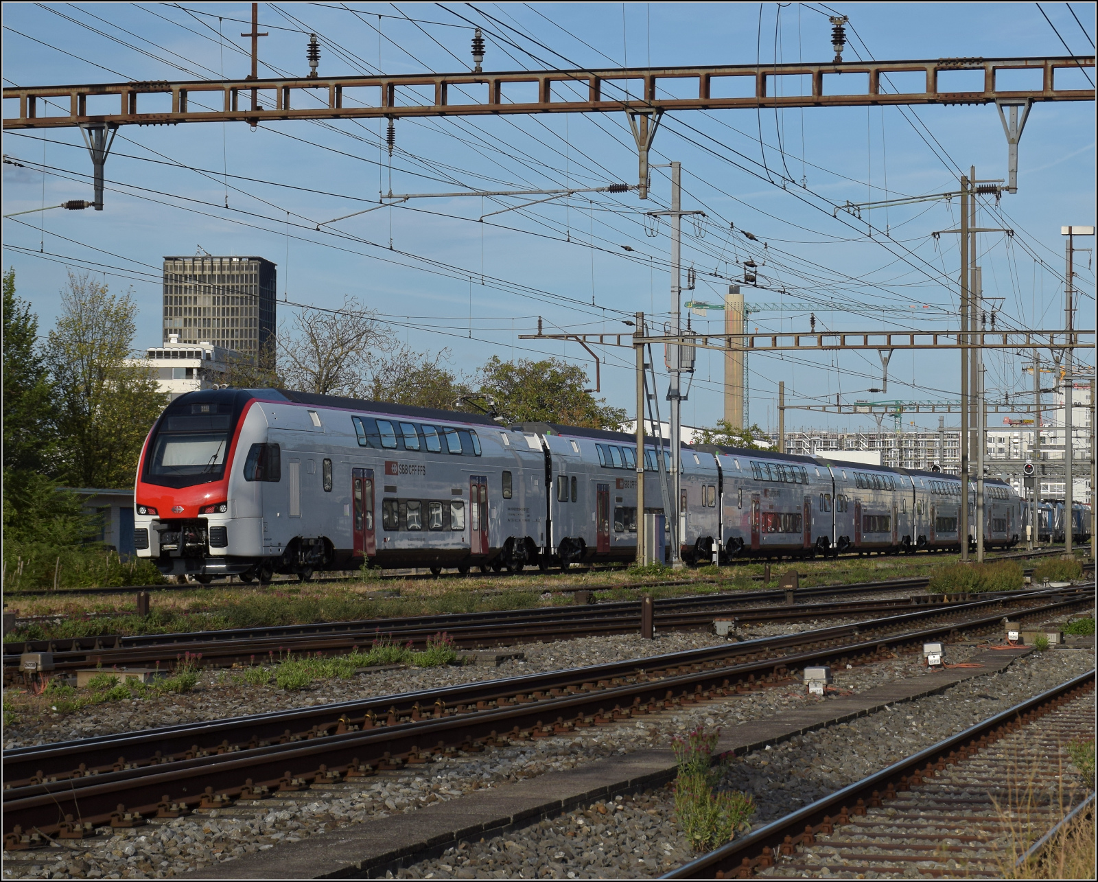 Offenbar der Neueste der SBB, RABe 512 058 in Pratteln. Die zweite Kissserie der SBB scheint kurz vor Abschluss der Lieferung zu sein. August 2026.